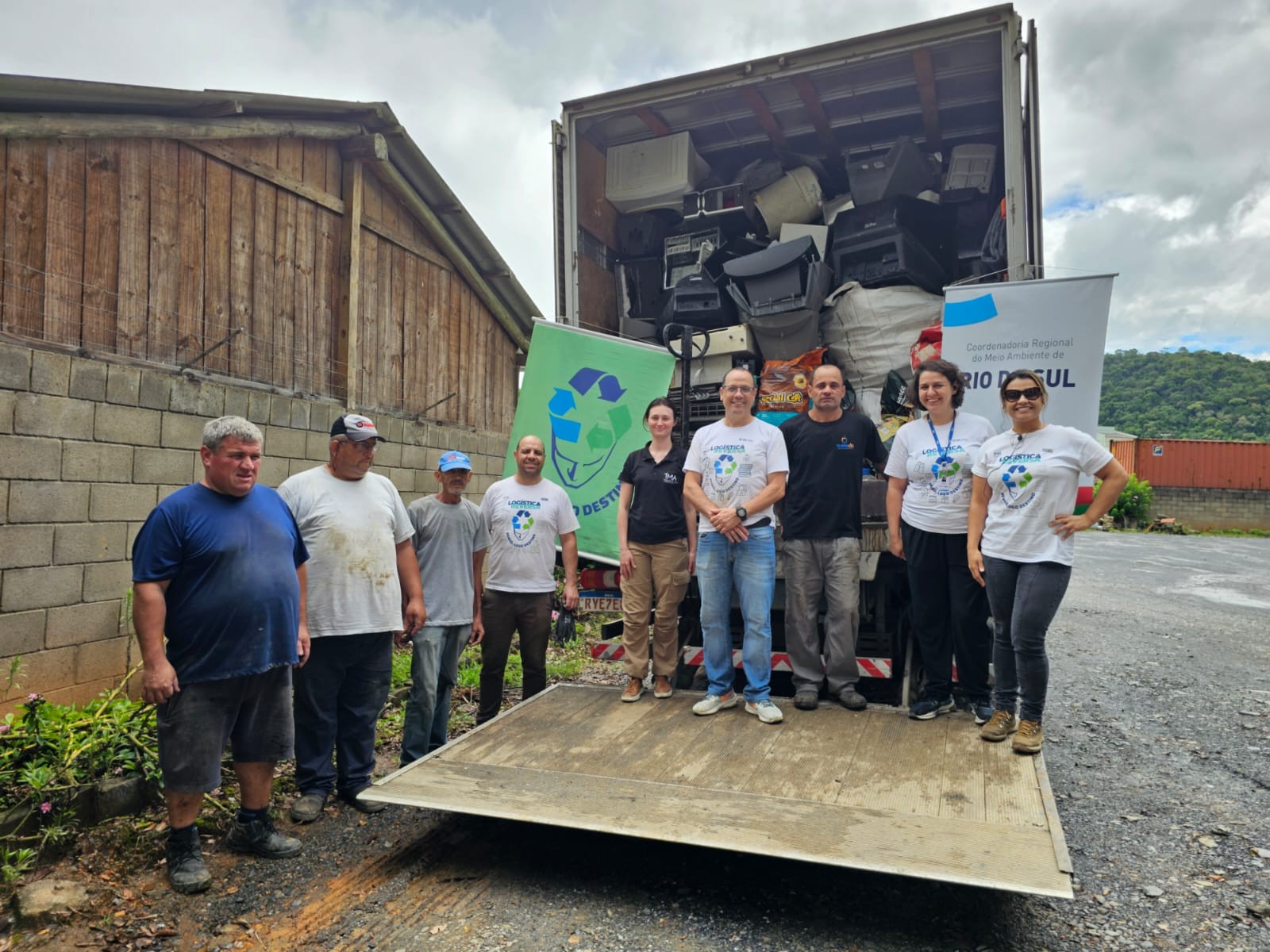 CARREGAMENTO ELETRÔNICOS RIO DO SUL